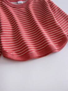 Áo nỉ chui đầu kẻ sọc cho bé gái, mềm mại và thoáng khí, dáng rộng cho trẻ mới biết đi, mùa thu/đông - Màu Đỏ Sâu - Xem 8