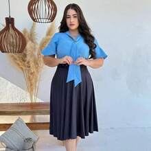 Women's Blouse With Brooch, Bow Collar And Flare Sleeve - Congress, Events And Parties - 藍色 - 查看 2