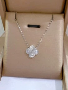 1pc Stainless Steel Sweet & Delicate Clover Rotary Minimalist Style Necklace, Korean Fashion Pendant For Women, Daily Wear Valentines,Mom,Mother,Mother's Day,Gift - Clover Twisting Necklace - View 8