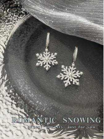 1pair Luxury Snowflake Zirconia Stud Earrings, High-End Elegant Party Earrings, Christmas Holiday Gift For Women