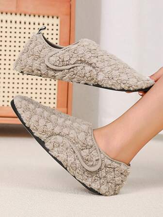 Women's Fuzzy Slippers Boots Autumn And Winter Plush Indoor Bedroom Slippers House Shoes With Anti-Slip Sole For Indoor/Outdoor Use