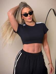 Women's Retro Cropped Blouse With Side Stripe Short Sleeves, Foreign Fashion - 黑色 - 查看 2