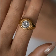 VKHK 1pc Vintage 18K Gold Plated Stainless Steel Zirconia Decor Single Ring, Unisex Everyday Wear Gift