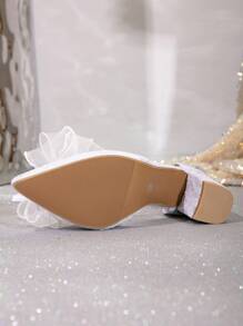 Women's High Heels Fashion Sexy White Wedding Shoes Bridal Pumps Runway Model Lady Shoes Bowknot Pearl Round Toe Chunky Heel Valentines