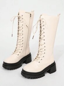 白色系带侧拉链厚底圆头中筒靴，时尚女靴