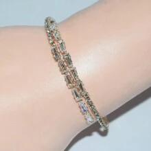 1 pieza Brazalete de puño abierto decorado con circonita cúbica, adecuado para uso diario de las mujeres