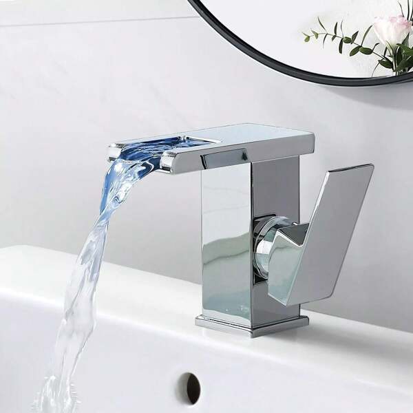Rubinetto per lavabo a LED cromato Rubinetto per lavabo a cascata per bagno