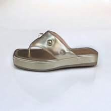 Women's Flatform Clogs With Elegance Detail - 金色 - 查看 1