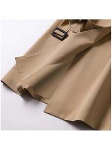 Gabardina de doble botonadura con bolsillos oblicuos con cinturón - Caqui - Ver 10