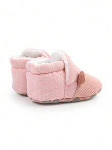 Botitas de felpa para recién nacidos, botitas unisex para recién nacidos antideslizantes, zapatos cálidos para primeros pasos de bebés, pantuflas para bebés niños y niñas, ideales como regalo de Navidad
