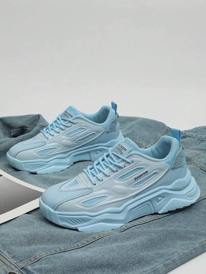 春秋新款香港風格運動休閒鞋，舒適耐穿男士純色百搭軟底鞋