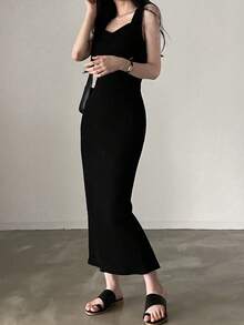 无袖合身褶饰甜心领优雅连衣裙，迷人廓形