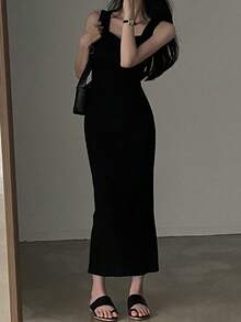 无袖合身褶饰甜心领优雅连衣裙，迷人廓形