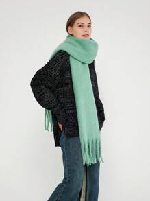 1 件女士纯色休闲街头涤纶围巾，适合秋冬季户外、日常通勤穿着