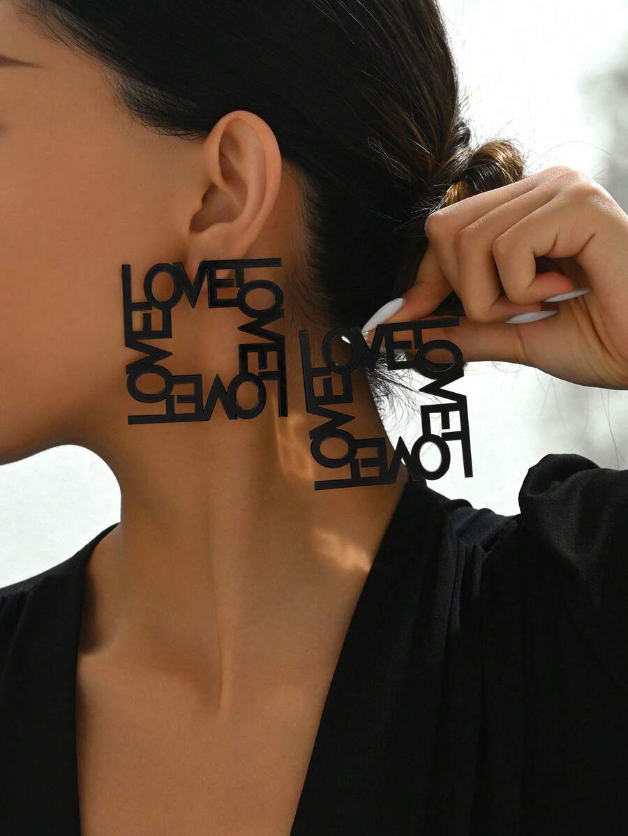 1pair New Arrival Exaggerated Letter Design Drop Earrings For Autumn And Winter - Black - View 1