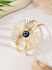 A 2024 European And American Cross-Border Jewelry Fashion Devil's Eye Necklace, Earrings, Bracelets, Rings, Metal Hollow Flower Necklaces, Women's Runway Style Elegant Set