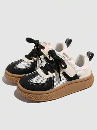 1 双男女款休闲运动鞋，采用拼色设计，钩环闭合，透气网眼，防滑耐用鞋底，适合 3-15 岁儿童，适合户外、运动、度假、所有季节