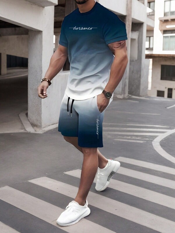 Conjunto De Dos Piezas Para Hombre Compuesto Por Camiseta De Manga Corta Con Estampado De Letras Degradado Y Pantalones Cortos De Verano