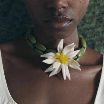 1pc Exaggerated Polyresin Flower Handmade Beaded Pendant Necklace For Women Valentines