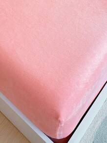 1 pieza Sábana ajustada de unicolor de terciopelo de leche súper suave - Protector de colchón infantil cómodo y cálido, adecuado para ropa de cama infantil de otoño e invierno, amor del Día de San Valentín