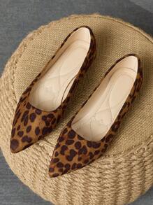 Zapatos planos de punta puntiaguda con estampado de leopardo en color caqui para mujer, versátil para uso diario, oficina, fiesta, baile, vacaciones, bailarinas informales de estampado de leopardo