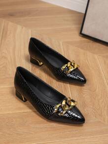 超宽平底鞋，带方形扣水钻，尖头低跟休闲鞋，适合日常穿着