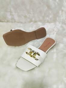 Comfortable Flat Sandal With Chain - Various Colors, Square Toe - Femmy - 061 - 白色 - 查看 2
