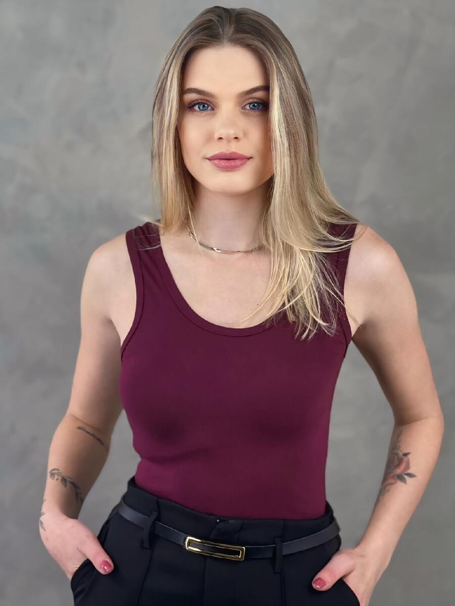 Women T-Shirts - Màu Đỏ Sâu - Xem 1