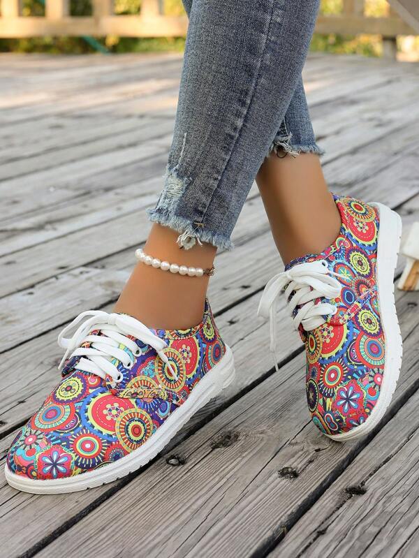 Women's Casual Canvas Sneakers For Spring/Autumn, Lace-Up Outdoor Low-Top Comfortable Flat Shoes In Black, White And Floral With Heart Designs