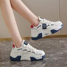 أحذية رياضية قابلة للتنفس من الشبكة للنساء أحذية المشي الرياضية المريحة ذات منصة عادية