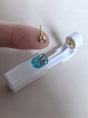 12 st/set Öronpiercingsenhet Brosk Tragus Helix Piercing Gun NO PAIN Nose Piercer Tool,För män och kvinnors mode karnevalspresent