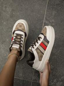 Women Vintage Versatile Random Graphic Letter & Stripe Canvas Sneakers, Fashionable Contrast Color Front Lacing Up Platform Casual Sports Shoes - Rice Brown - View 3
