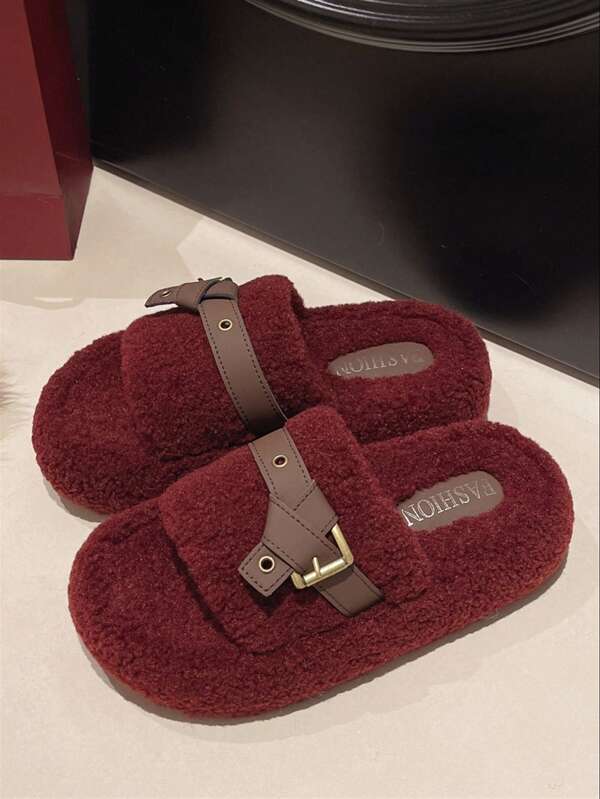 Nuove pantofole da donna per l'inverno 2024, in pelliccia morbida e soffice con suola spessa, alla moda per l'uso esterno, con piattaforma bassa adatta a donne di bassa statura, ciabatte da casa con tacco alto e effetto "slouchy", taglie 35-40