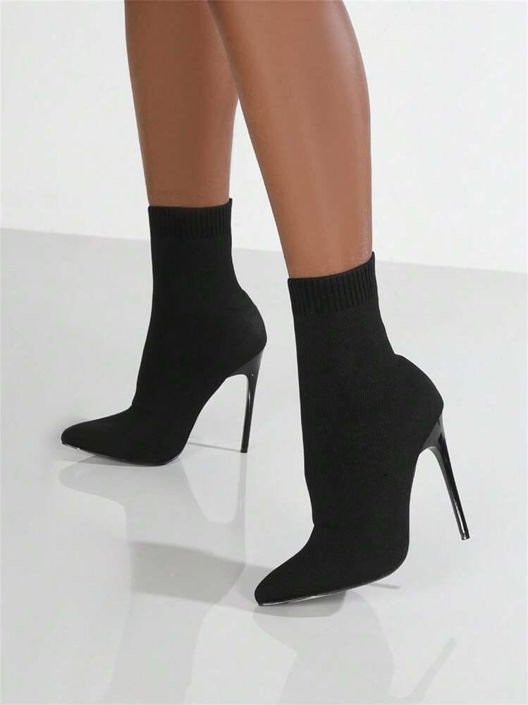 Nuevas botas cortas de tacón alto delgado para otoño/invierno al estilo europeo y americano. Botas de calcetín de tacón alto con puntera puntiaguda, de malla elástica de punto, de moda y sexy para mujeres. Combina con pantalones de chándal, atuendos de fiesta y tacones de aguja. - Negro - Añade 4