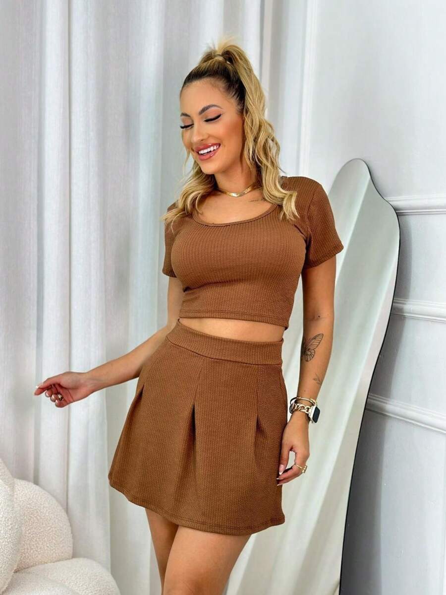Women's Cropped Set With Sleeves And College Skirt Modern Look - Rỉ Nâu - Xem 1