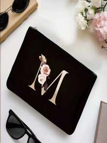 Bolsa de cosméticos con diseño de iniciales y patrón de corazones con letra, organizador de artículos de tocador, bolsa para fiesta de bodas, bolsa con cremallera para maquillaje, bolsa portátil de transporte, estuche para lápices, bolso de embrague, bolsa de maquillaje para dama de honor, organizador de cosméticos, regalos para el Día de San Valentín. Muy conveniente de usar durante los viajes, haciendo el viaje talla grande fácil. Buen regalo para amigos y familiares.