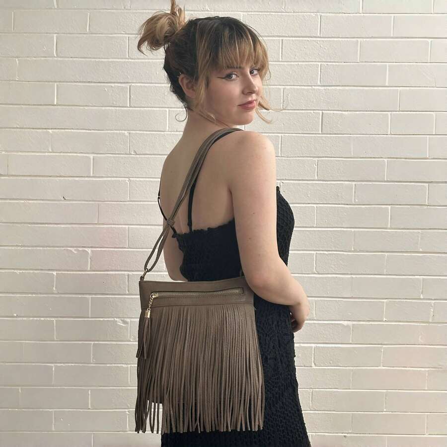 Western Style Fringe Crossbody Bag, Boho Style Shoulder Bag, Tassel Decor Square Purse, Casual Messenger Bag For Travel & Every Day, Portable Business Work, Satchel, Sling Bags, Hobo Fringe Crossbody Purse, Small Handbag, Bohemian Boho Style Bag, Everyday Bag, Chic And Western Style, Perfect For Coachella Festival, Cowgirl, Country Girl - 灰褐色 - 查看 1