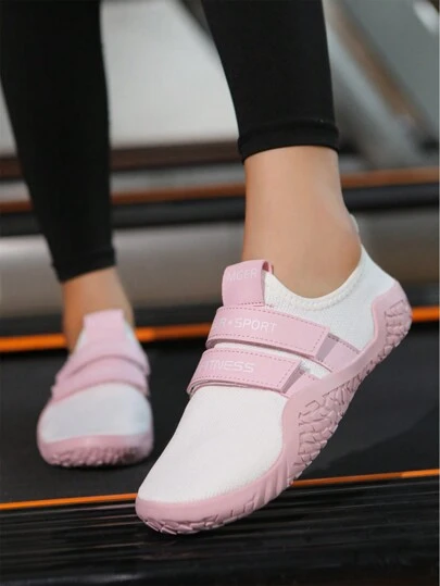 室内软底健身鞋适合深蹲、硬拉、跳绳、运动、女士赤脚瑜伽防滑秋冬平底交叉训练运动鞋