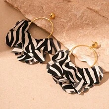Andkiss 1pair Fashion Zebra Striped Cloth Petal Design Earrings
