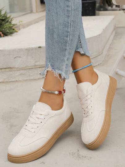 时尚简约圆头加大码网眼透气休闲运动鞋，适合所有季节的复古运动鞋