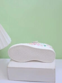 Giày thể thao màu trắng cho bé gái mùa thu mới, giày da mũi tròn đế bằng chống thấm nước họa tiết hoạt hình, giày thể thao cho học sinh, giày công chúa thường ngày có móc và vòng thời trang, giảm xóc nhẹ - trắng - Xem 6