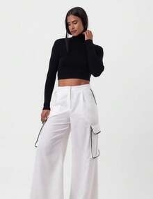 Black Labrava Turtleneck Blouse - màu đen - Xem 3