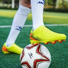 1 Pair Spike Football Training Shoes, Low-Top Outdoor Team Sports Shoes For Artificial Turf Hard Courts, Indoor Training Pitches, Suitable For Large Size American Football Cleats, Small Size Sports Shoes, PU Lace-Up Antiskid Rubber Sole TF Short Spikes, Lightweight High-Performance Anti-Slip Design High-Top Professional Football Boots - Yellow - View 4