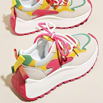 Giày thể thao đế dày mới cho nữ, giày thể thao thường ngày đế cao màu khối thoáng khí mùa thu 2024