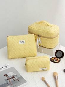 1 pieza/set Bolsa de maquillaje con acolchado en forma de nube con corazón rosa, bolsa de maquillaje de estilo casual y elegante, portátil y multifuncional, de gran capacidad y espacio de almacenamiento para bolso, lápices labiales, toallas sanitarias, almohadillas, monedas, llaves, audífonos con cable, cargadores, adaptadores, auriculares y otros accesorios, organizador de artículos de tocador, bolsa de almacenamiento de viaje, para mujeres, dulces, enfermeras, estudiantes, regalos.