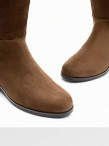 Women Reserve Tall Boots, Flat Low Heel Stretchy Knee High Boots Comfortable Round Toe Suede Slouch Side Zipper Fashionable Solid Color Boots - 棕色 - 查看 7