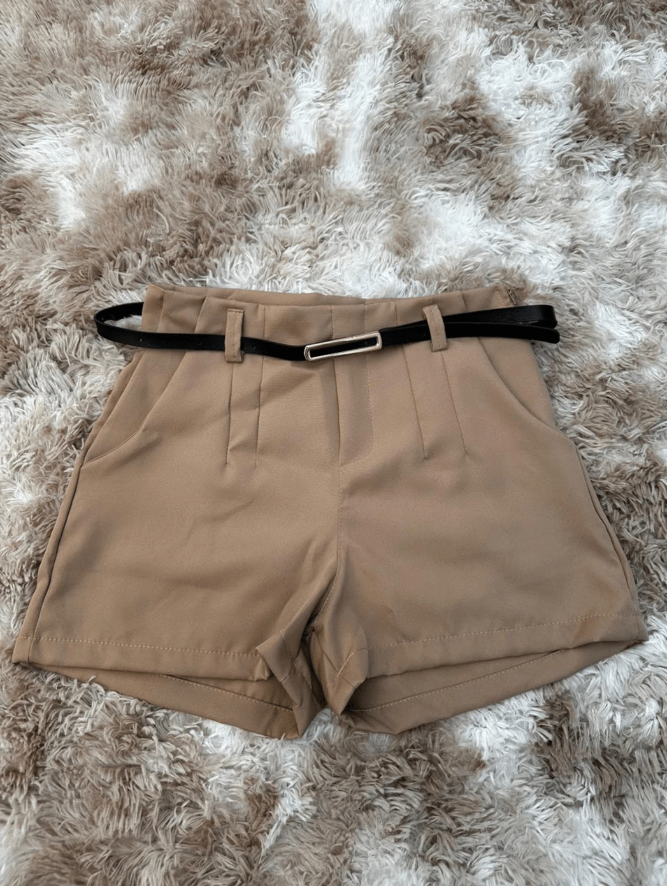 Women's Tailored Shorts With Belt, Zipper And Pockets - Màu be - Xem 1