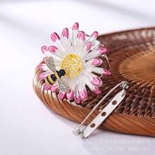 1pc Nonslip Daisy Silk Scarf Clip Brooch, Versatile Use As Clothing Accessory, Available In Multiple Colors, Unique Random Design, Suitable As Christmas, New Year, Valentine's Day Holiday Gift - Multicolor - View 15