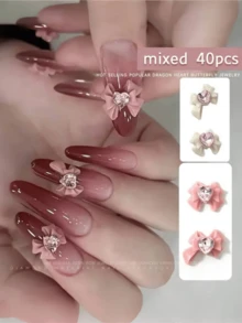 40 件心形水晶蝴蝶美甲装饰，甜美心形蝴蝶指甲水钻贴花，适合女孩