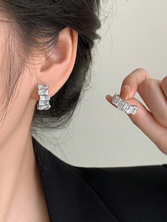 Nooxian 1pair Fashion Asymmetrical Pave Crystal Stud Earrings, Minimalistic Design